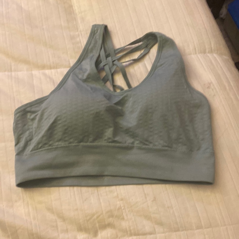 Pro fit seamless padded, sports bra, removable pads, XL. NWOT teal color